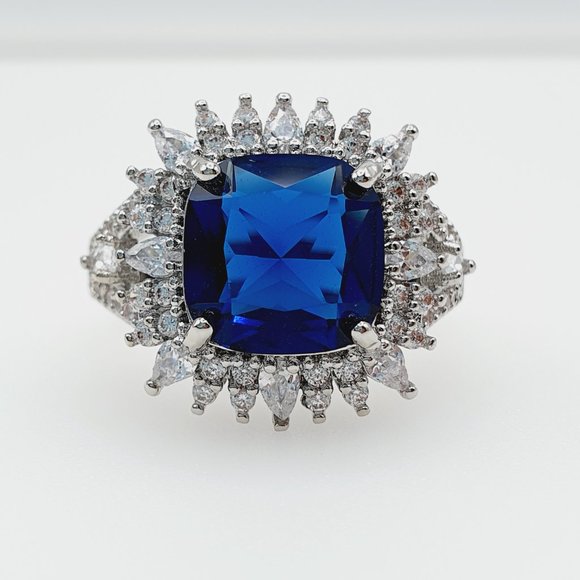 "Large Vintage Square Cut Blue Sapphire Shiny CZ Ring, - Picture 7 of 7